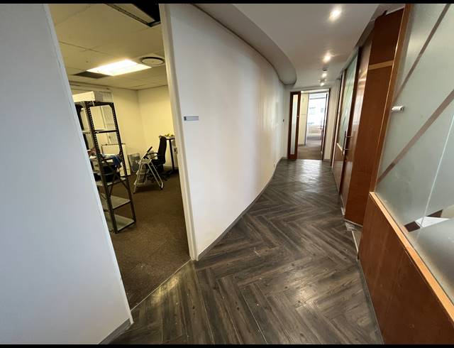 676M² OFFICE TO LET IN CAPE TOWN CITY CENTRE